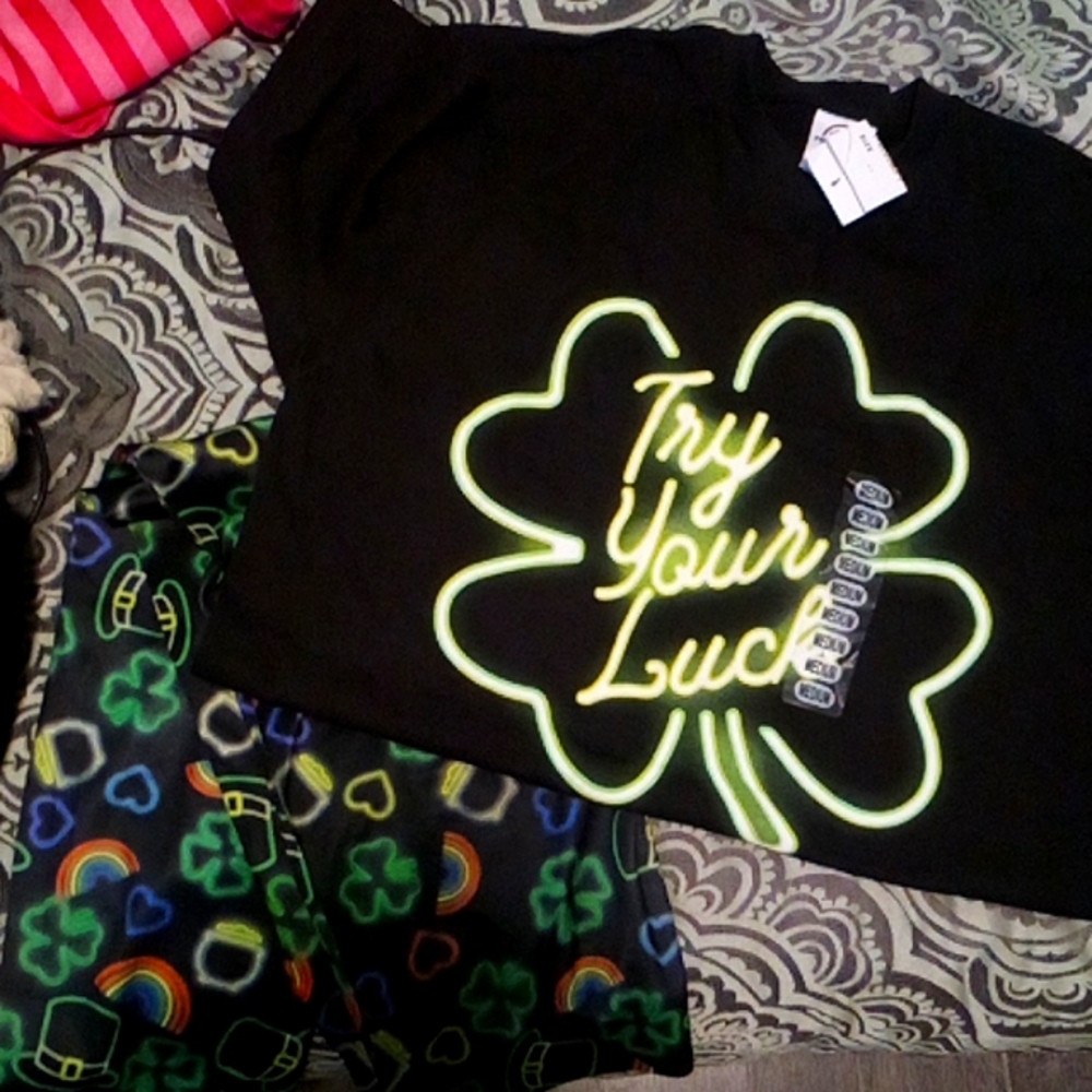 Bundle st.patricks day outfit leggings and shirt never worn